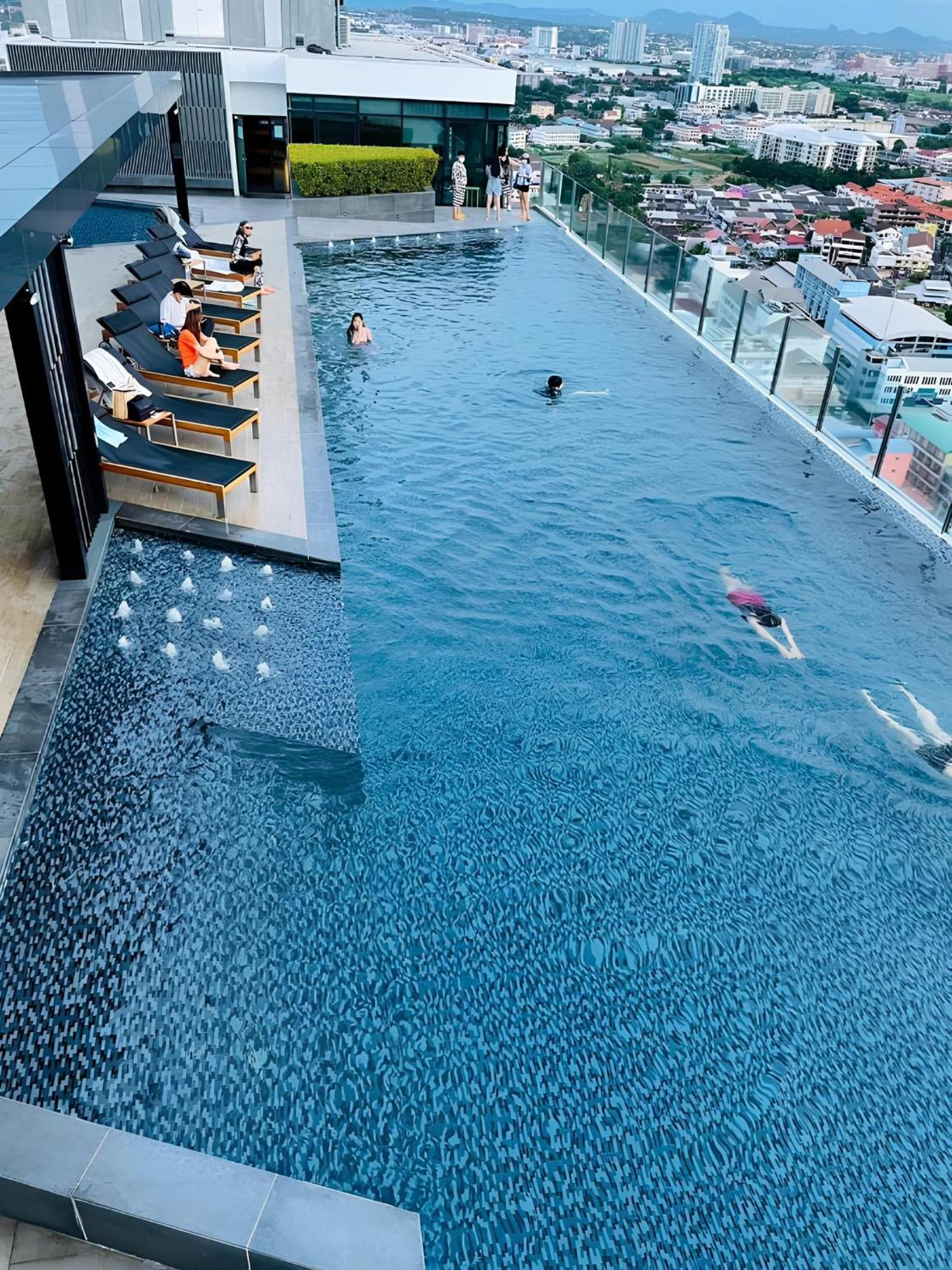 Best Location In Pattaya, Sky Pool & Infinity Edge Bagian luar foto